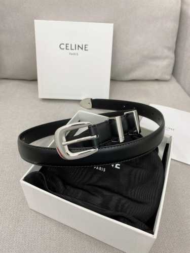 特 赛琳.Celine 全套包装 女神必备原单腰带，火爆款式，原厂小牛皮制作，上身效果舒适，时尚百搭，宽度1.8Cm 2.5Cm 可供选择