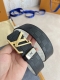 品名： Lv..路易..威登腰带皮带原单 型号：挂扣，经典纯钢材质挂扣，头层牛皮，图片实物拍摄 材料：头层牛皮，挂扣系列，纯钢材质扣头，钯镀电镀工艺永不掉色。原