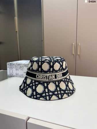 Dior迪奥新款原单渔夫帽 精致純也格调很有感觉，很酷很时尚，专柜断货热门，质量超赞 D-63A折叠盒 - 点击图像关闭