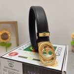 品名：古奇.Gu...Ci 自动带 材质：原单牛皮腰带 专柜原单品质、做工精细，时尚大牌，送人自用首选 包装： 请认准如图专柜包装赠送打孔器手提袋专柜礼盒宽度3
