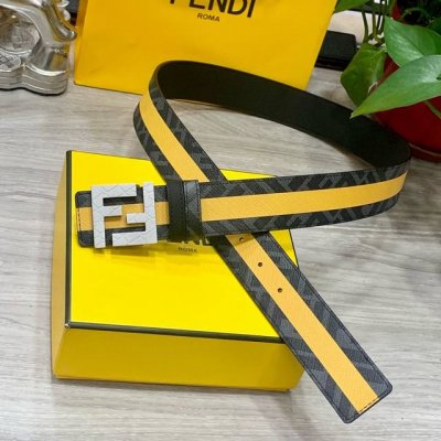 Fendi 芬迪 专柜同款 宽4.0Cm 双环正反用腰带 Ff按钉搭扣 黑色cuoio Romano皮革材质 反面面料带有烟草黄和黑色ff图案 四方满钻金属饰面