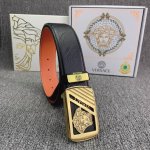 品名：Versace.范思哲 材质：原单牛皮腰带 百分百头层牛皮腰带保证真皮，24K纯钢扣，专柜原单品质、做工精细，时尚大牌，送人自用首选 包装： 请认准如图专