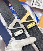 皮带：Lv..路易..威登顶级复刻- 腰带：原单品质百分百进口原厂头层牛皮，保证真皮。V字形切割镂空设计工艺.真空电镀.永不掉色.24K纯钢扣头层小牛皮荔枝纹系