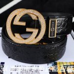 皮带：古奇.Gu...cci原单 腰带：百分百头层牛皮，保证真皮。24k纯钢扣双面可用专柜同等质量， 送人自用首选 包装： 请认准如图专柜包装，赠送打孔器，银联