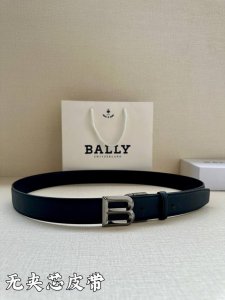 特 P200 巴利 Bally 专柜新款来袭 这款皮带带身宽度 3.4Cm，搭配质感纯铜皮带扣头。工艺精湛，细节完美，与正品零差距。作为送礼佳品再合适不过 就能
