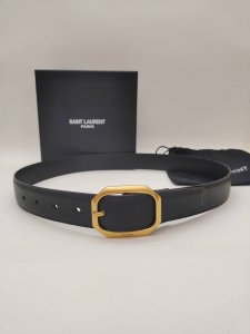 特 黑色 3.0Cm杨树林古金针扣， 款Saint Laurent 圣罗兰女士腰带皮带 Ysl 爱极了，配衣服太漂亮啦