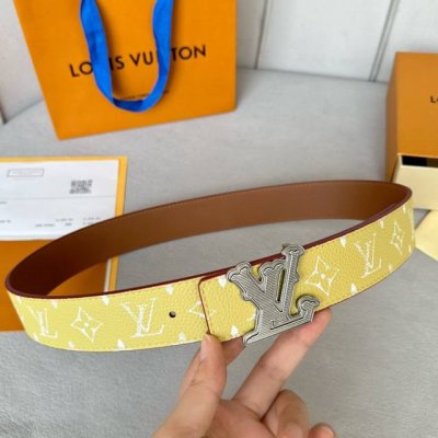 圖片包裝10 寬：40Mm 驢家新品 今季男士新品腰帶 Togo荔枝紋料襯托小牛皮底 絲印花卉 色彩繽紛 搭配新款搭扣 多色選 雙面用