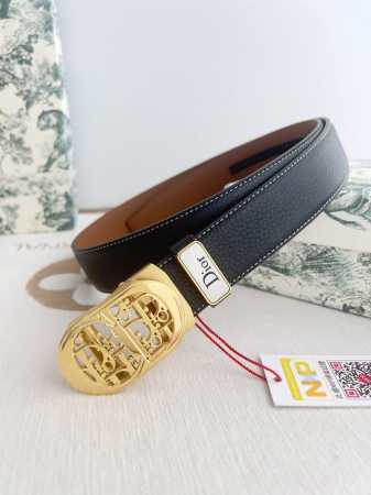 品名：迪奥. Dior 腰带自动带 皮带 型号：自动扣，纯钢材质自动扣，自动带身，图片实物拍摄 材料：百分百头层牛皮，保证真皮。24K纯钢扣专柜同等质量， 双面 - 点击图像关闭