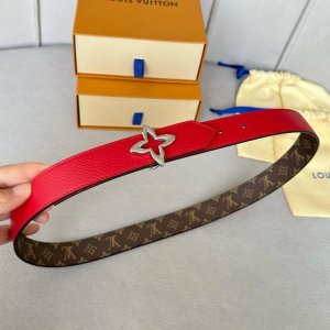 原版包裝 L0Uis Vuitt0N 今季新品 女士原單腰帶 寬度30毫米 經典小花pvc面搭配荔枝紋牛皮壓花 搭配新款精钢五金 可雙面佩戴 百搭款