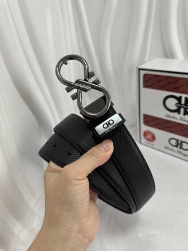 品名：菲拉格幕 原单 材质：原单牛皮腰带 百分百头层牛皮腰带保证真皮，24K纯钢扣，专柜原单品质、做工精细，时尚大牌，送人自用首选 包装： 请认准如图专柜包装赠