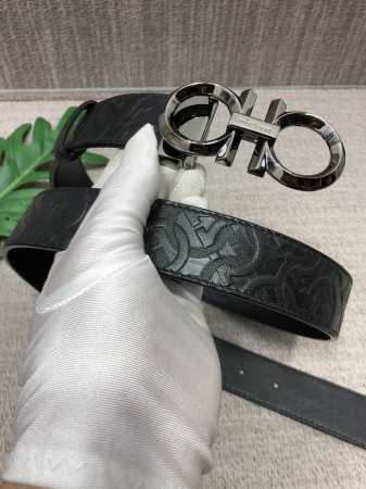 配全套包装礼盒 菲拉格慕：原单头层牛皮压花带身，内衬头层小牛皮底，配全套包装 支持Nfc扫描！五金可随意搭配，可双用可裁剪，原产皮料定制，专柜宽度3.5Cm - 点击图像关闭