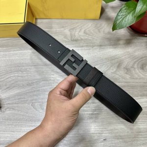 图片包装 Fendl 芬迪 宽40Mm双面原版小牛皮 搭配单钌钯电镀扣 完美的手感.油边 出众的设计.风格 高贵奢华 时尚大方 高清实拍 货真价实 品质保证 双