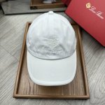 特价 Lp 刺绣标鸭舌帽 配防尘袋 细节决定品质 原版内里原版标 原版松紧带调节扣 欢迎对比品质pk 材质 降落伞布透气性好 春天挡风 夏天防晒必备单品 颜色大