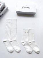 配包装 一盒2 双 Celine 赛琳 经典字母Logo 纯棉中筒袜 小腿袜 Ins爆款！专柜在售Ing 好看到爆炸 ！超高品质！经典不过时！潮人必不能少的专柜