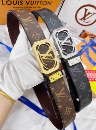 皮带：Lv..路易..威登顶级复刻. 腰带：原单品质百分百头层牛皮，保证真皮。雕花镂空工艺.真空电镀.永不掉色.24K纯钢扣头层老花，黑格，棕格，黑花，格仔系列 - 点击图像关闭