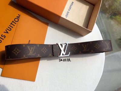 配全套包装盒 Lv路易威登 标志性字母金属扣搭配经典棋盘格 老花 咖格