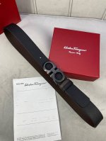 特 宽度3.5Cm Ferragamo 菲拉格慕 两面手掌纹双面头层牛皮皮带，配有金 白 枪色金属gancio双扣。该皮带可调节，且能根据需要剪裁，达到修身效果