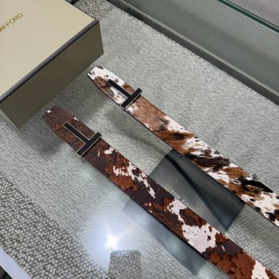 汤姆福特最新网红爆款双面头层牛皮专柜同步3.8宽新款上市了 原版牛皮 搭配铜扣 优雅 大方用的方便 谢谢你转载