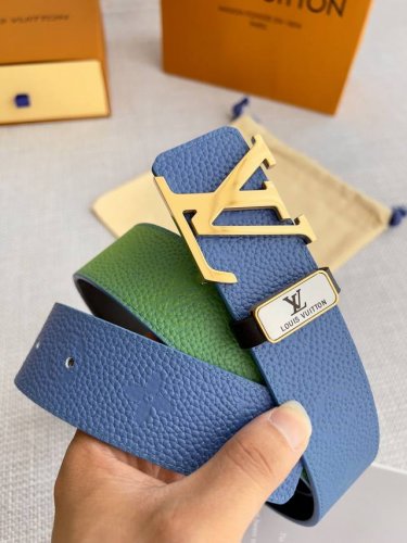 品名： Lv..路易..威登腰带皮带原单 型号：挂扣，经典纯钢材质经典挂扣，图片实物拍摄 材料：头层牛皮，挂扣系列，纯钢材质扣头，钯镀电镀工艺永不掉色。新款渐变