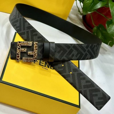 特 Fendi芬迪专柜同款 宽4.0Cm 双环正反用腰带 Ff按钉搭扣 黑色Cuoio Romano皮革材质 反面面料带有烟草黄和黑色Ff图案 四方金属饰面 时