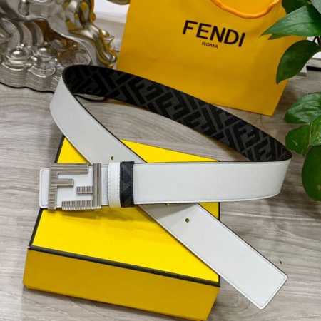 Fendi 芬迪 专柜同款 宽4.0Cm 双环正反用腰带 Ff按钉搭扣 白色cuoio Romano皮革材质 反面面料带有烟草黄和黑色ff图案 黑色珐琅金属饰面 - 点击图像关闭
