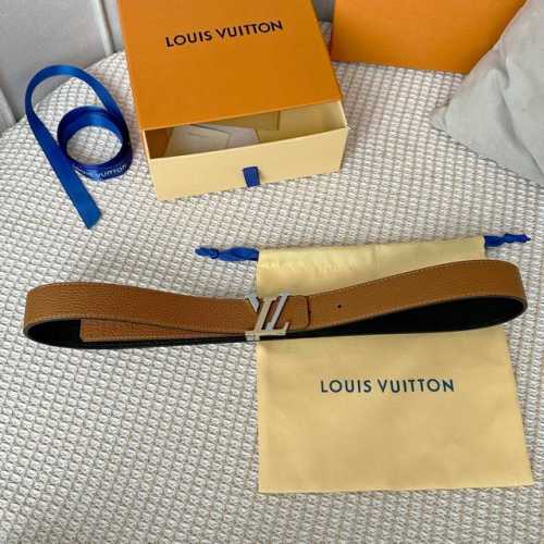 L0Uis Vuitt0N 今季新品 女士原單腰帶 寬度30毫米 经典双面荔枝纹牛皮 搭配双色间色五金 可双面佩戴 适合沉稳低调的女神使用