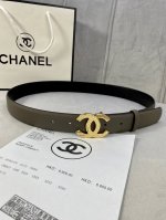 宽度3.0Cm Chanel 香奈儿 荔枝纹牛皮 金 银色花纹金属钢扣。