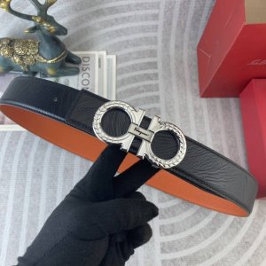 菲拉格慕 特种皮腰带系列 ，原厂五金精品不锈钢扣，手感柔软舒适 宽3.8Cm。