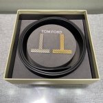 双扣头汤姆福特最新网红爆款双面头层牛皮专柜同步3.8宽新款上市了，原版牛皮，搭配铜扣，优雅，大方用的方便。谢谢你转载。