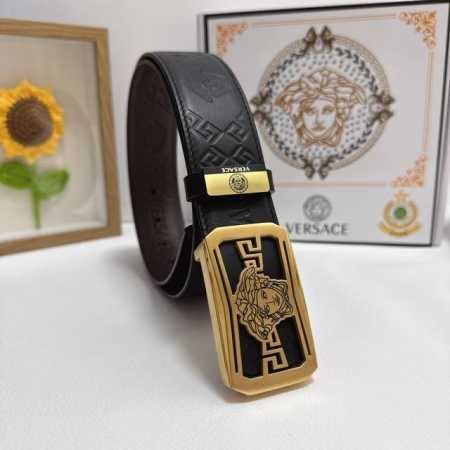 品名：Versace.范思哲 材质：原单牛皮腰带 百分百头层牛皮腰带保证真皮，24K纯钢扣，专柜原单品质、做工精细，时尚大牌，送人自用首选 包装： 请认准如图专 - 点击图像关闭