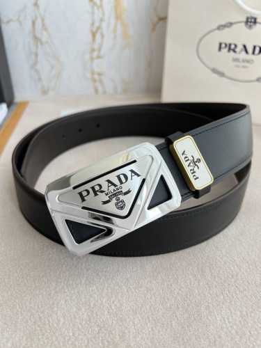 品名：普拉达.prada 原单腰带 皮带 型号：挂扣，经典纯钢材质挂扣，头层牛皮，图片实物拍摄 材料：百分百头层牛皮，保证真皮。24K纯钢扣双面可用专柜同等质量