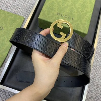 高端品质，实物拍摄 配全套礼盒 ：Gucci 專櫃最新升华版本 寬度38毫米 進口小牛皮壓花衬托稀缺的原廠意大利樹膏皮 搭配做工精緻的gg扣