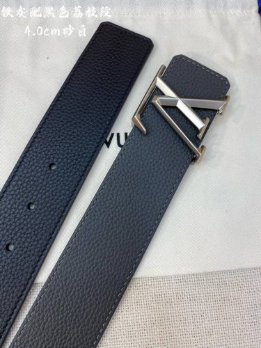 Lv 代工厂货品 4.0宽度 可验货，正品一体铸造五金，原厂皮料。