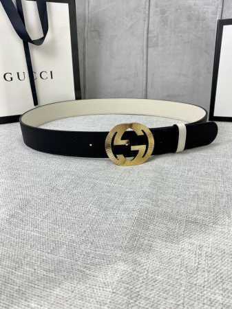 宽度3.8Cm Gg Marmont系列每一季都会推陈出新，为灵感源于70年代的标志性原版gg6.0Cm钢扣配件注入现代精髓。这款双色头层牛皮腰带 给你带来更多 - 点击图像关闭