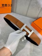 特 官网同步 32MM 爱马仕专柜同步 施华洛水晶钻扣 进口原版皮带身 双面八字尾 双面可用 细节紧跟專櫃步伐 精钢五金