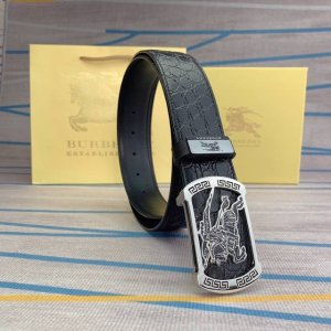 品名：巴宝莉原单 材质：原单牛皮腰带 百分百头层牛皮腰带保证真皮，24K纯钢扣，专柜原单品质、做工精细，时尚大牌，送人自用首选 包装： 请认准如