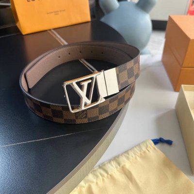 原版包裝 L0Uis Vuitt0N 今季新品 男士原單腰帶 寬度35毫米 經典防水帆布面料4個花色 手掌紋做底 搭配可旋轉五金 可雙面使用佩戴