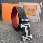 品名：爱马仕.Hermès 原单 材质：原单牛皮腰带 百分百头层牛皮腰带保证真皮，24K纯钢扣，专柜原单品质、做工精细，时尚大牌，送人自用首选 包装： 请认准如