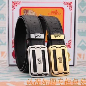 腰带皮带：爱玛仕原单牛皮腰带 男款皮带：材质百分百头层牛皮腰带保证真皮皮带，专柜原单品质、做工精细，时尚大牌，送人自用首选包装： 请认准如图专柜包装赠送打孔器手