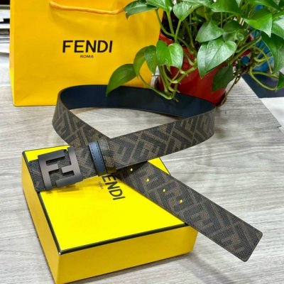 特 Fendi 芬迪 专柜同款 宽4.0Cm 双环正反用腰带 Ff按钉搭扣 兰色cuoio Romano皮革材质 反面面料带有烟草黄和黑色ff图案 四方金属饰面