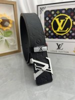 品名：Lv..路易..威登原单 材质：原单牛皮腰带 百分百头层牛皮腰带保证真皮，24K纯钢扣，专柜原单品质、做工精细，时尚大牌，送人自用首选 包装： 请认准如图