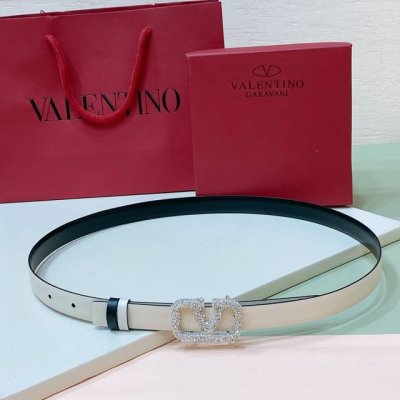Valentino Garavani Vlogo Signature 可双面佩戴水钻 亮面小牛皮腰带 -Vlogo Signature搭扣，饰以水钻 -亮面小牛