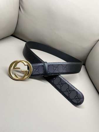 古驰.Gucci 全套包装 4.0Cm Gg 2024新款supreme帆布是品牌的一款代表性面料，其灵感源自30年代的典藏设计。互扣式双g以钯金色调配件亮眼呈 - 点击图像关闭