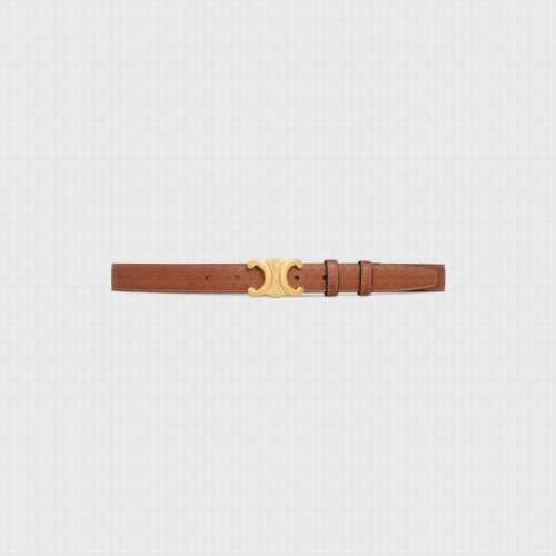 特 Celine 宽度：2.5Cm，带身采用棕色头层牛皮压凯旋门标志印花，搭配凯旋门标志鎏金扣头，高端品质