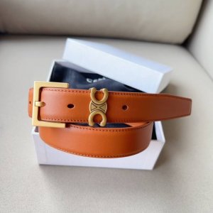 赛琳 Teen Triomphe光滑牛皮革腰带 荧光白纤细版型，可搭配经典西装外套、裙装，增添高雅气质3.0Cm