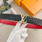 Lv 特种皮腰带系列 ，原厂五金精品不锈钢扣，手感柔软舒适 宽3.8Cm。