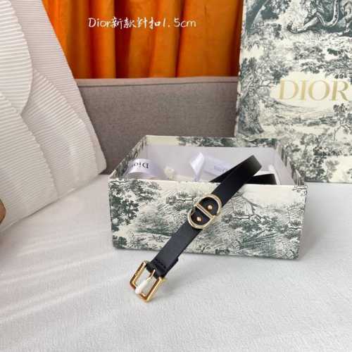 特 Dior 新品腰带来袭，采用光滑牛皮革精心制作，搭配精品针扣，“Cd”字样戒指，宽1.5Cm，时尚百搭，增添高雅气质。