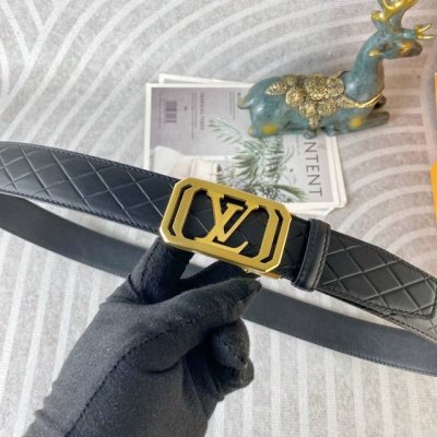 Lv 特种皮腰带自动带系列 ，原厂五金精品不锈钢扣，手感柔软舒适 宽3.5Cm。