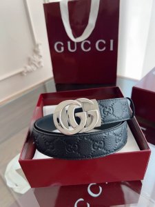 Gucci 古驰 自动平滑扣腰带 精钢打造五金 宽度35Mm宽 双面头层牛皮 自由裁剪设计