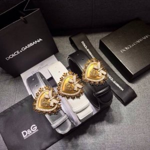 特P210 Dolce&Gabbana 新款 Ldevotion 系列鞍皮腰带，点缀手工徽标爱心珠宝搭扣，镶嵌珍珠装饰 4.0Cm